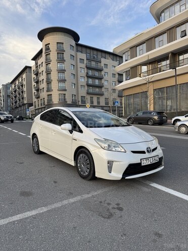 Toyota Prius 2015, 199,359 km - 1.8 л - Bakı