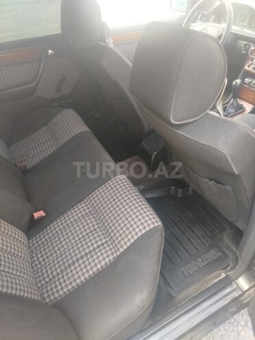 Mercedes E 220 1994, 315,431 km - 2.2 l - Qəbələ