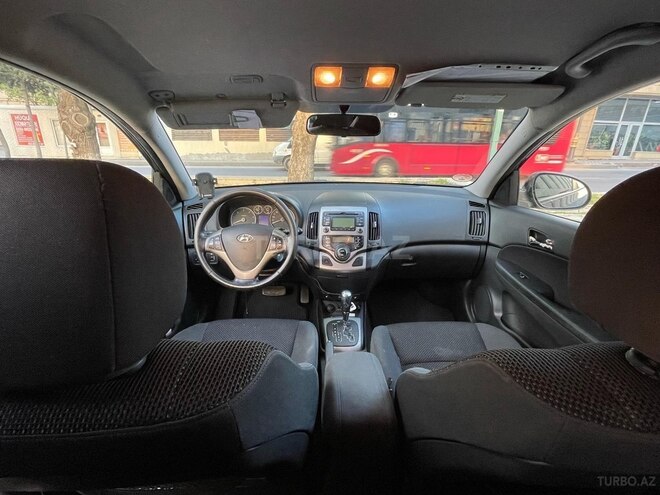 Hyundai i30 2009, 437,000 km - 1.6 л - Bakı