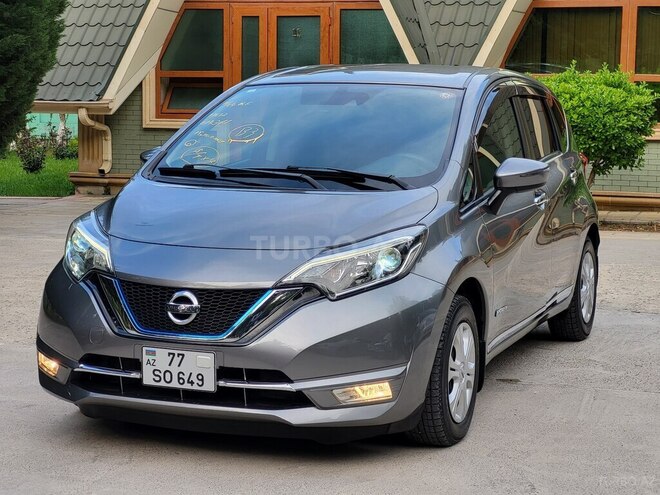Nissan Note-2
