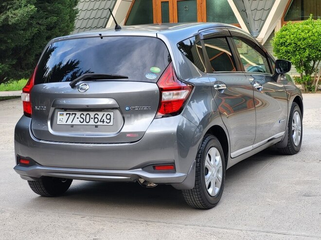 Nissan Note-9