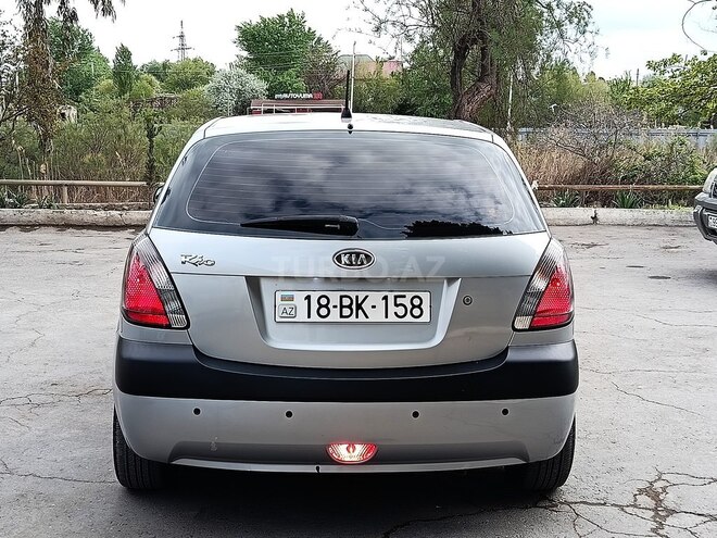 Kia Rio 2007, 284,000 km - 1.4 л - Şirvan