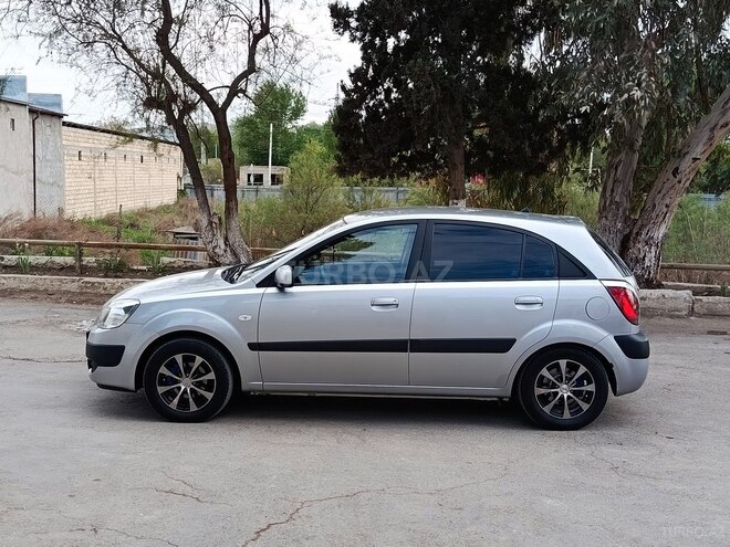 Kia Rio 2007, 284,000 km - 1.4 л - Şirvan