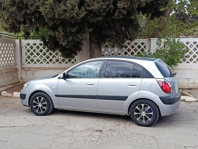 Kia Rio 2007, 284,000 km - 1.4 л - Şirvan