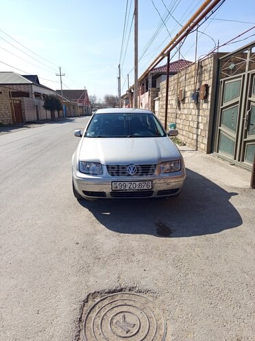 Volkswagen Bora 2000, 214,000 km - 1.6 l - Bakı