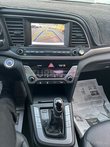 Hyundai Avante 2016, 200,000 km - 1.6 l - Bakı