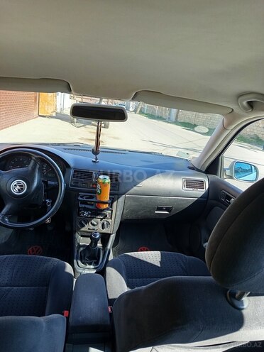 Volkswagen Bora 2000, 214,000 km - 1.6 l - Bakı
