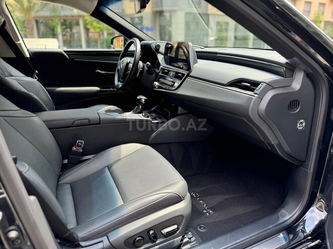 Lexus ES 200 2022, 1,500 km - 2.0 l - Bakı