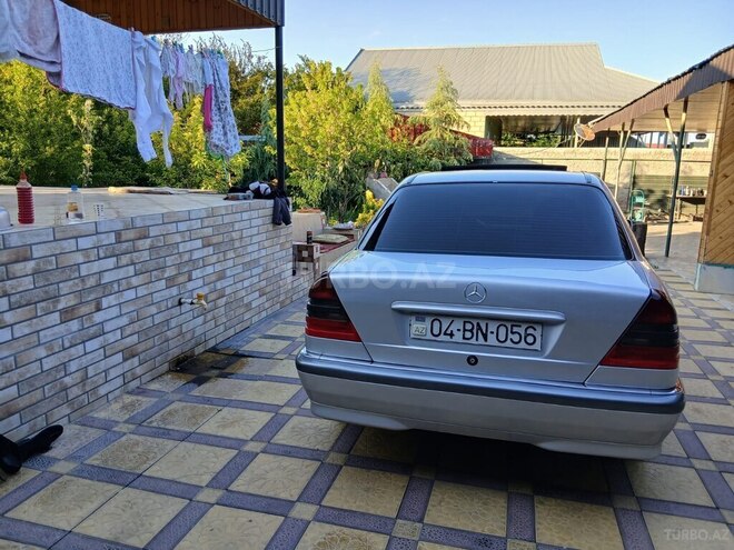 Mercedes C 240 1997, 420,000 km - 2.4 l - Ağcabədi