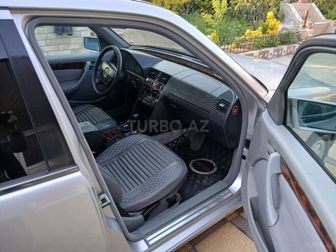 Mercedes C 240 1997, 420,000 km - 2.4 l - Ağcabədi