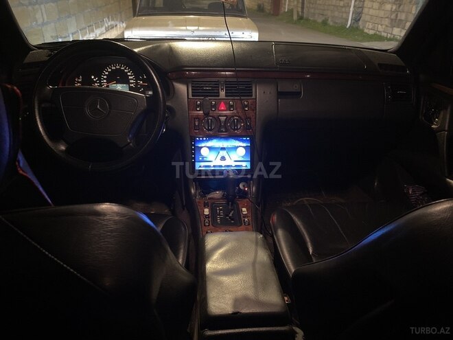 Mercedes E 290 1996, 297,832 km - 2.9 l - Zaqatala