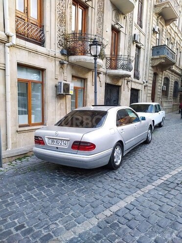 Mercedes E 290 1996, 297,832 km - 2.9 l - Zaqatala