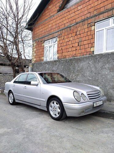 Mercedes E 290 1996, 297,832 km - 2.9 l - Zaqatala