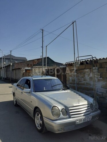 Mercedes E 290 1996, 297,832 km - 2.9 l - Zaqatala