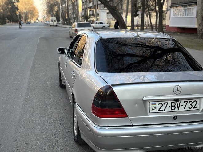 Mercedes C 220 1995, 429,674 km - 2.2 л - Mingəçevir