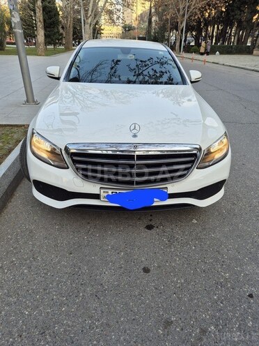 Mercedes E 200 d 2019, 353,800 km - 2.0 л - Bakı
