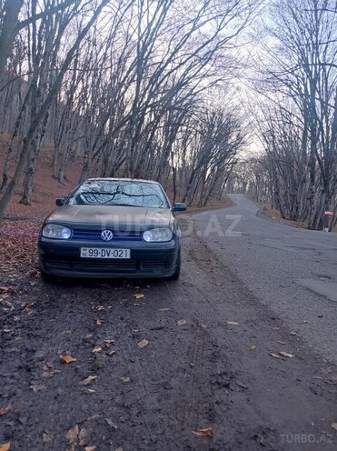 Volkswagen Golf 1999, 490,000 km - 1.4 l - Quba