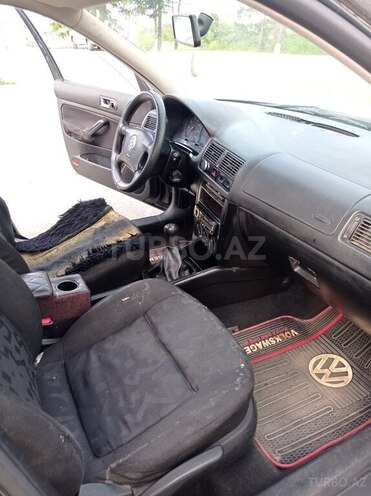 Volkswagen Golf 1999, 490,000 km - 1.4 l - Quba