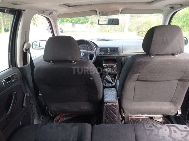 Volkswagen Golf 1999, 490,000 km - 1.4 l - Quba