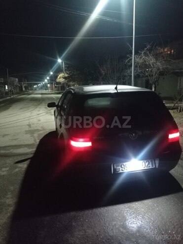 Volkswagen Golf 1999, 490,000 km - 1.4 l - Quba