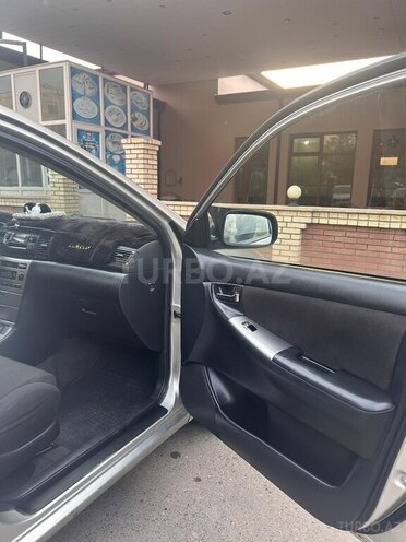Toyota Corolla 2004, 400,000 km - 1.4 l - Bakı