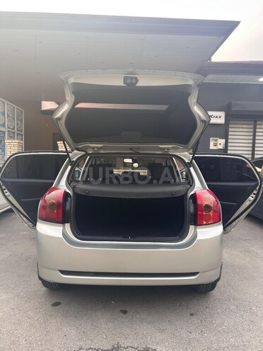Toyota Corolla 2004, 400,000 km - 1.4 l - Bakı