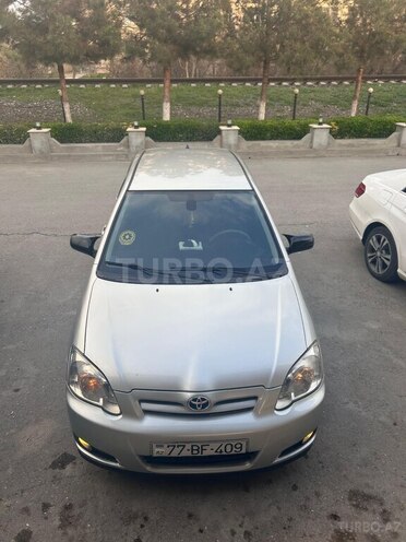 Toyota Corolla 2004, 400,000 km - 1.4 l - Bakı