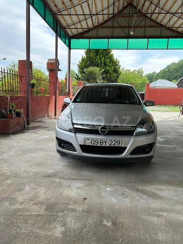 Opel Astra 2005, 200,000 km - 1.3 l - Bərdə