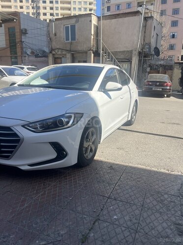 Hyundai Avante 2015, 95,000 km - 1.6 l - Bakı