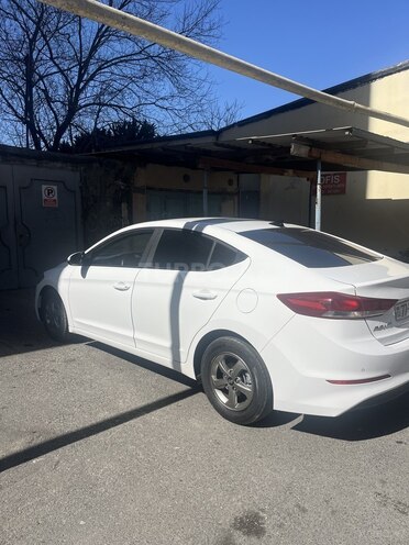 Hyundai Avante 2015, 95,000 km - 1.6 l - Bakı