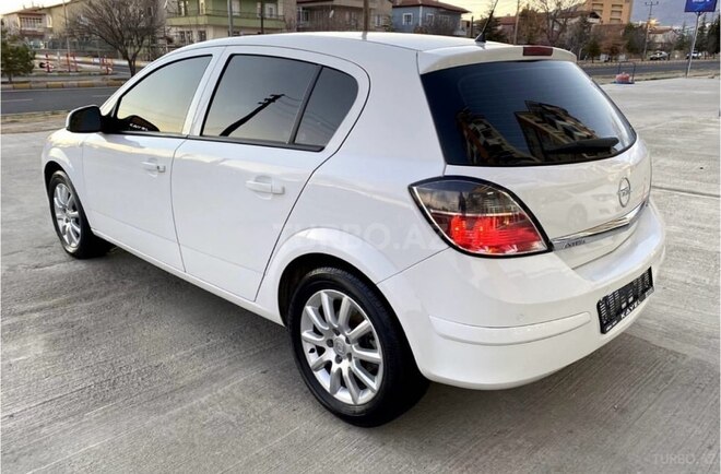 Opel Astra 2008, 218,000 km - 1.4 l - Hacıqabul
