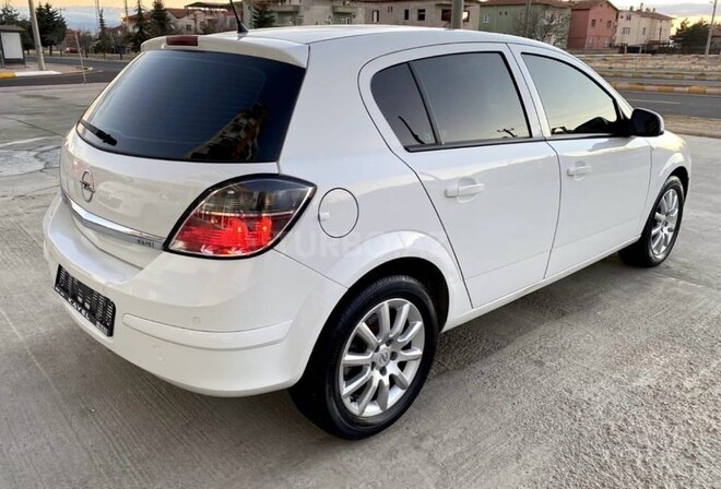Opel Astra 2008, 218,000 km - 1.4 l - Hacıqabul