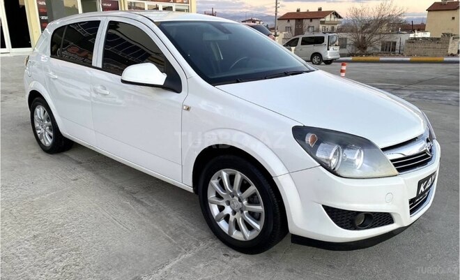 Opel Astra 2008, 218,000 km - 1.4 l - Hacıqabul