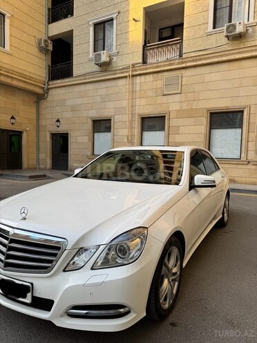 Mercedes E 220 d 2012, 215,000 km - 2.2 l - Bakı