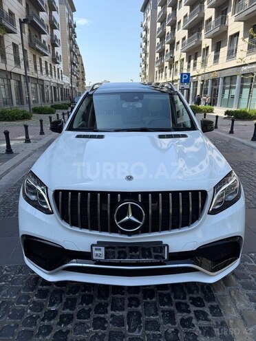 Mercedes GLS 450 4MATIC-1
