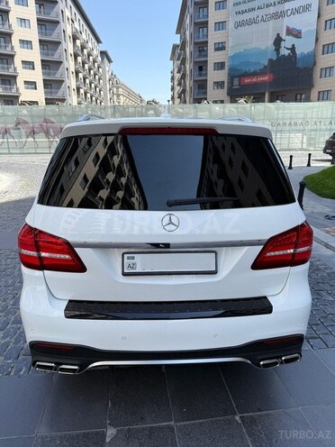 Mercedes GLS 450 4MATIC-2