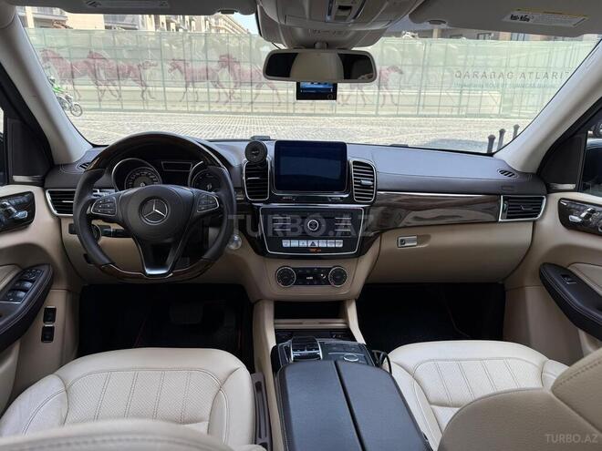 Mercedes GLS 450 4MATIC-3
