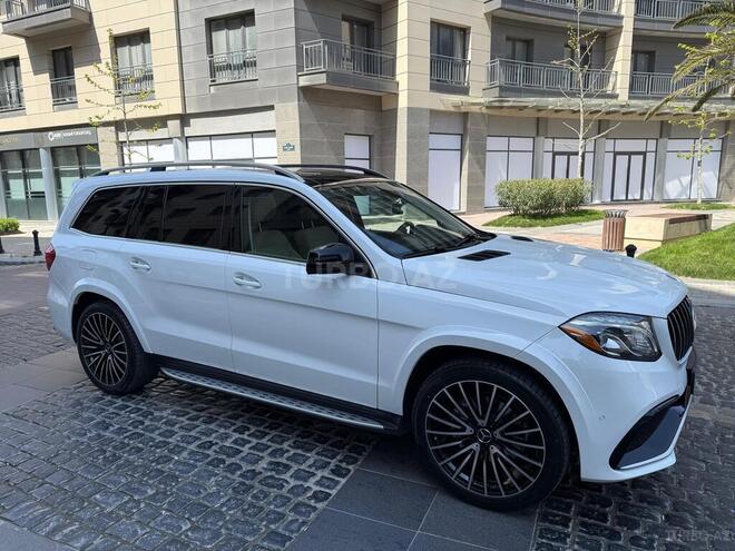 Mercedes GLS 450 4MATIC-8