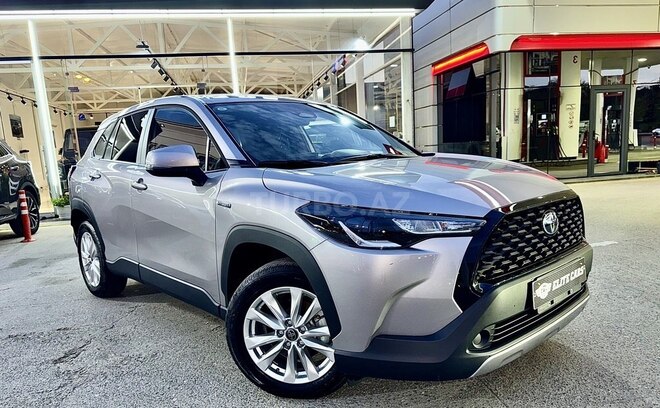 Toyota Corolla Cross 2024, 8,000 km - 2.0 л - Bakı