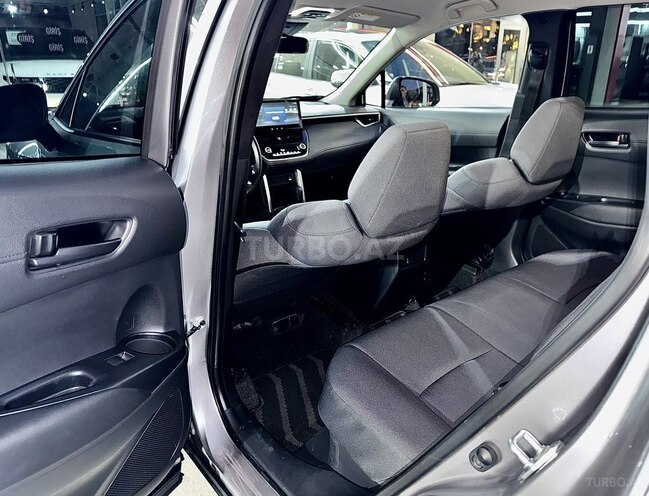 Toyota Corolla Cross 2024, 8,000 km - 2.0 л - Bakı