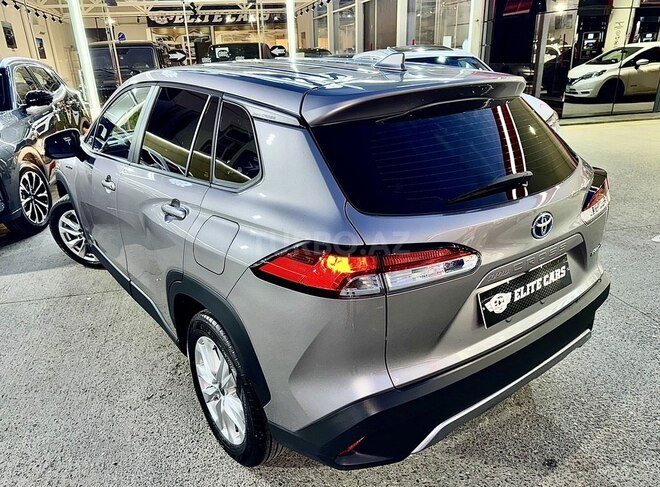 Toyota Corolla Cross 2024, 8,000 km - 2.0 л - Bakı