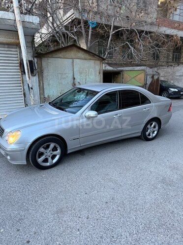 Mercedes C 180 2005, 196,000 km - 1.8 l - Bakı