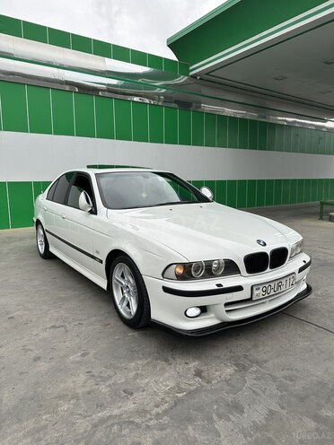BMW 530 2001, 300,000 km - 3.0 l - Sumqayıt