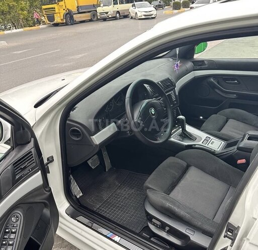 BMW 530 2001, 300,000 km - 3.0 l - Sumqayıt