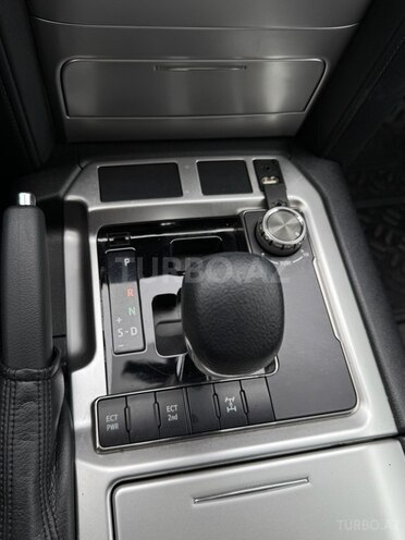 Toyota Land Cruiser 2017, 61,000 km - 4.0 l - Bakı