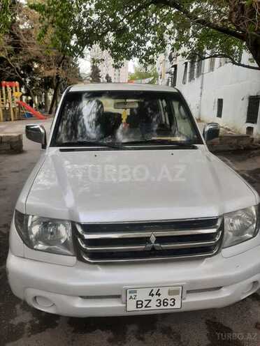 Mitsubishi Pajero io 2002, 250,000 km - 2.0 l - Bakı