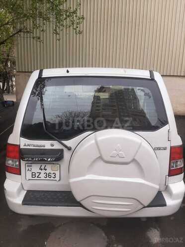 Mitsubishi Pajero io 2002, 250,000 km - 2.0 l - Bakı