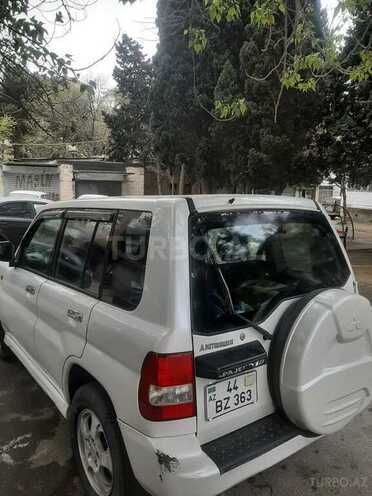 Mitsubishi Pajero io 2002, 250,000 km - 2.0 l - Bakı