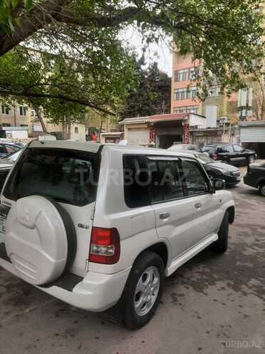 Mitsubishi Pajero io 2002, 250,000 km - 2.0 l - Bakı