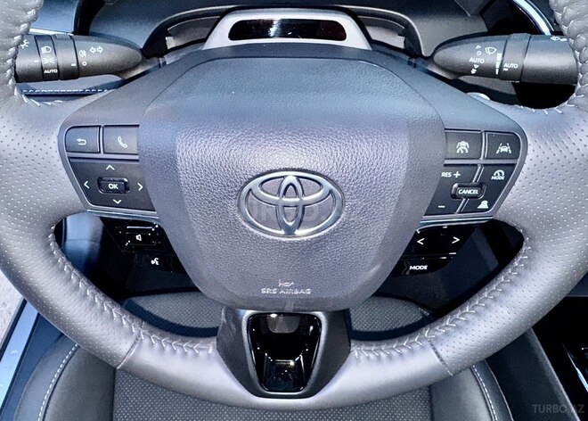 Toyota Camry-44